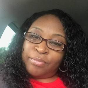 Meet your Posher, Tee